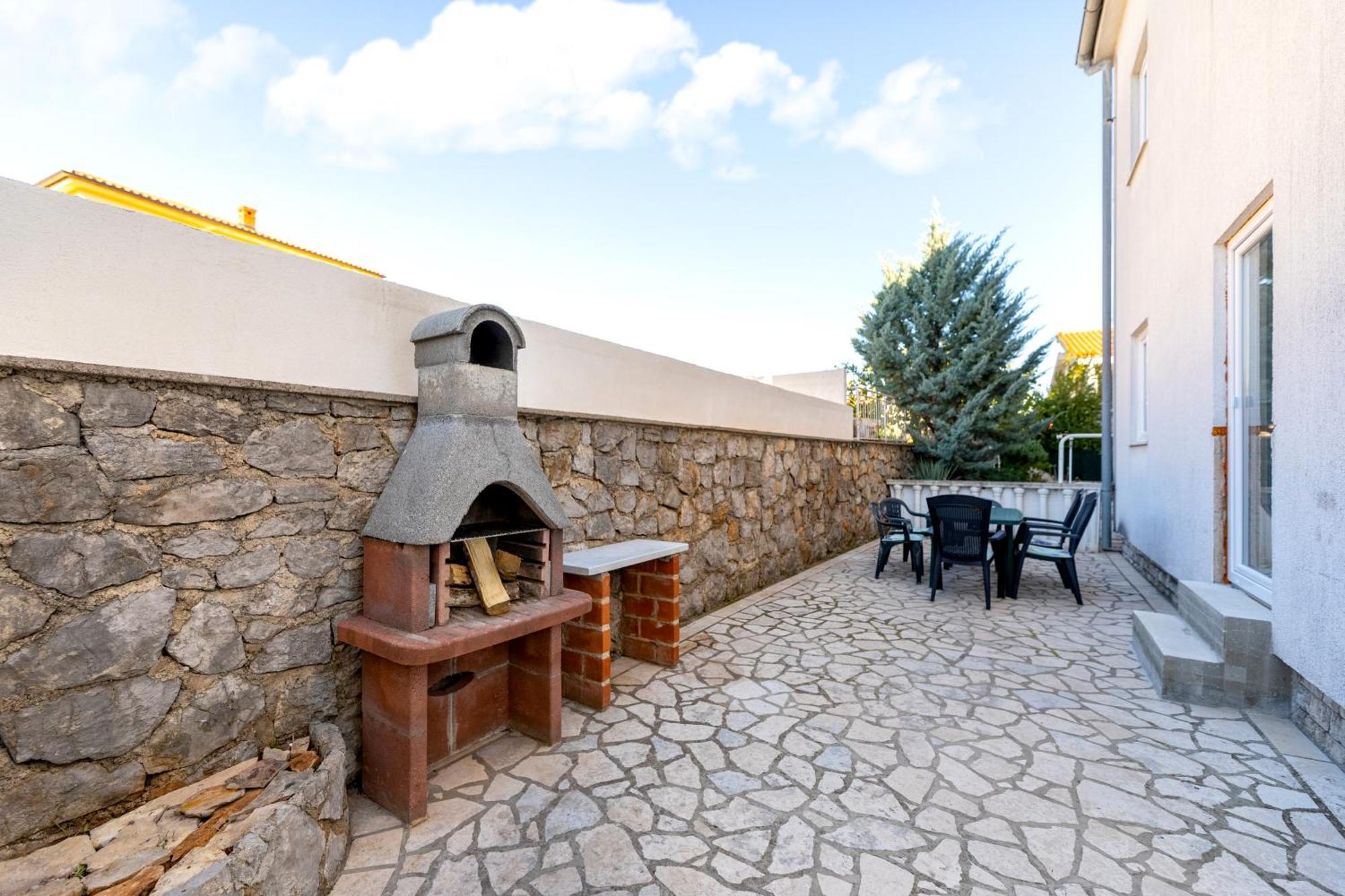 Apartments Aisa* Countryside Holiday Just 500M From The Beach! Крк Экстерьер фото